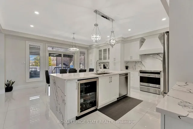 Additional image 11 of 7 Bernini Crt