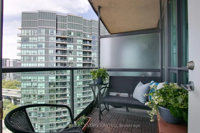 Additional image 17 of 219 Fort York Blvd Unit 2310