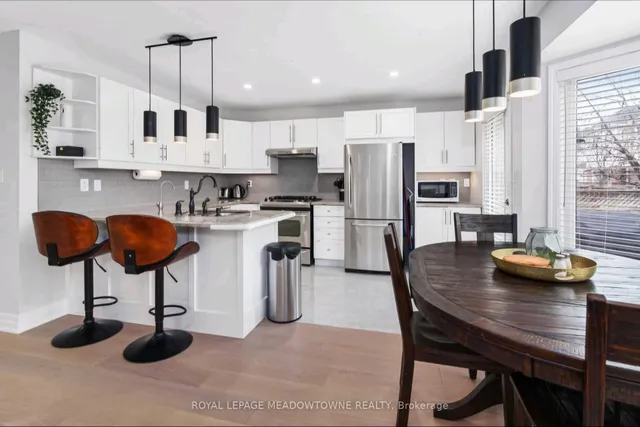 Additional image 16 of 608 Brothers Cres