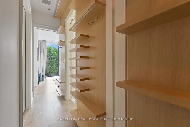 Additional image 18 of 36 Hazelton Ave Unit 4D