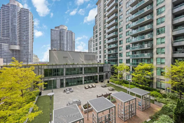 Additional image 26 of 25 Lower Simcoe St Unit 525