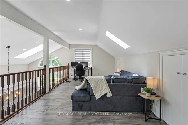 Additional image 19 of 34 Mercer Dr