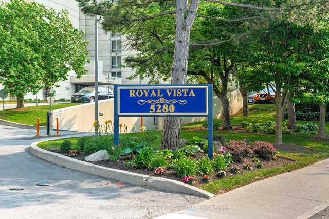 5280 Lakeshore Rd Unit 205