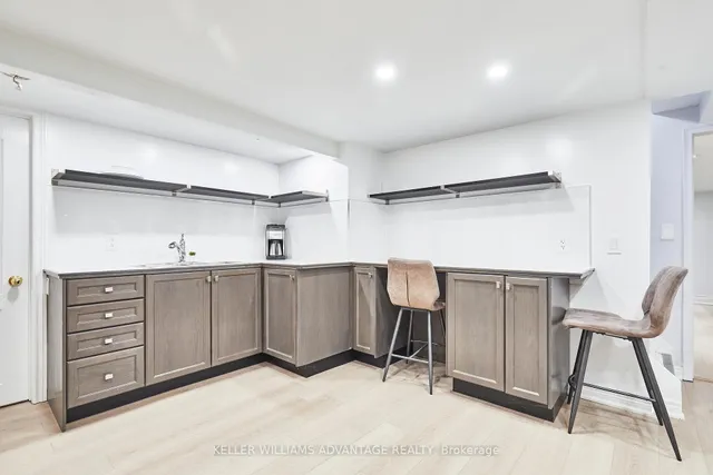 Additional image 28 of 128 Harewood Ave