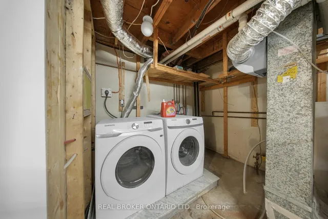 Additional image 32 of 34 Greenbriar Rd