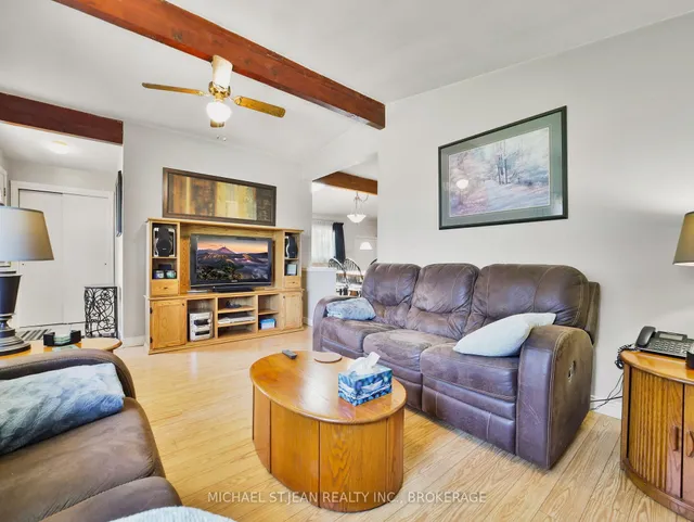 Additional image 6 of 82 Deschene Ave