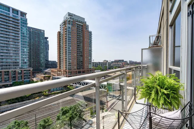 Additional image 20 of 1029 King St Unit 1001