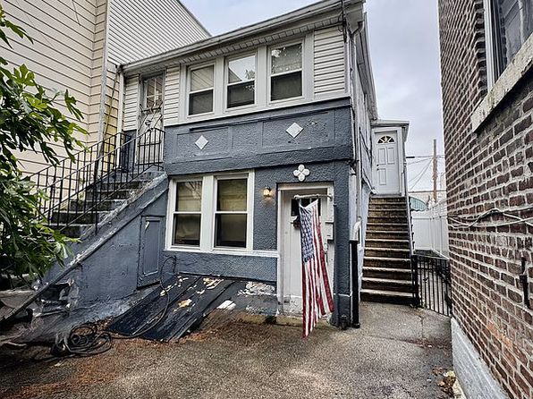 2123 W 9th St, Brooklyn, NY 11223