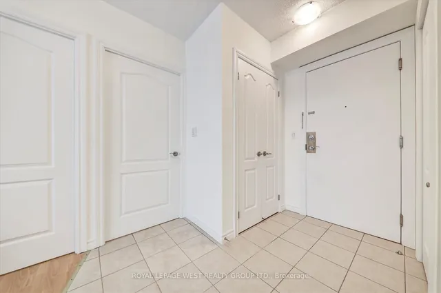 Additional image 10 of 2088 Lawrence Ave Unit 515