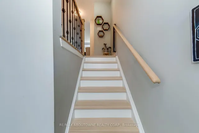 Additional image 7 of 5090 Fairview St Unit 58