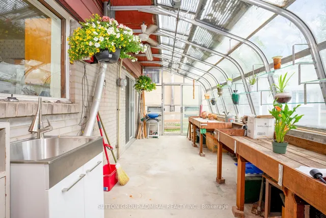 Additional image 28 of 43 Vanderbrent Cres