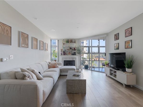 171 N Church Ln APT 306, Los Angeles, CA 90049