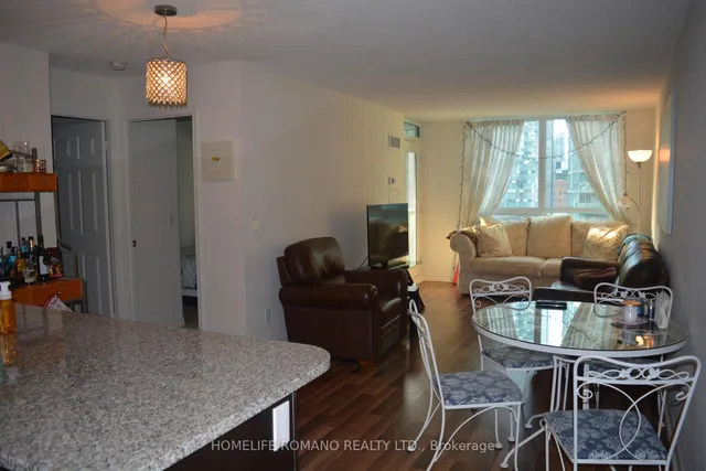 Additional image 3 of 19 Grand Trunk Cres Unit 1202