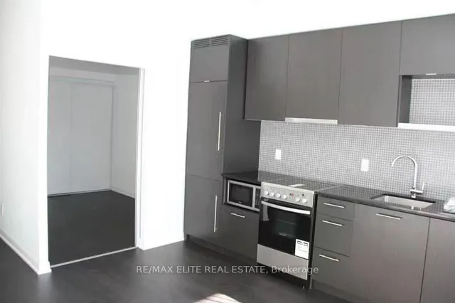 Additional image 4 of 435 Richmond St Unit 805