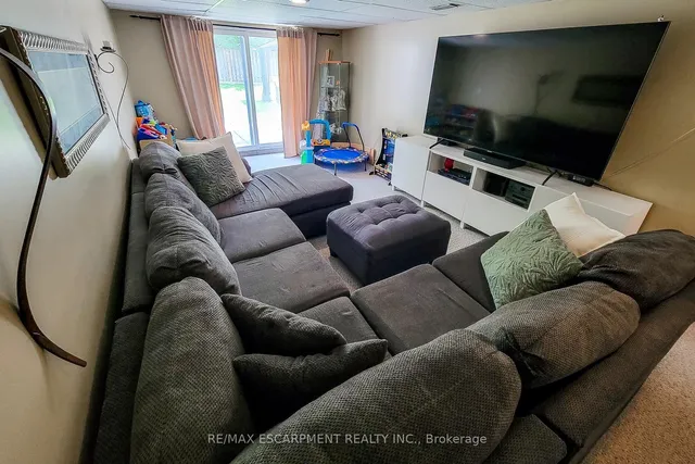 Additional image 39 of 187 Wendover Dr