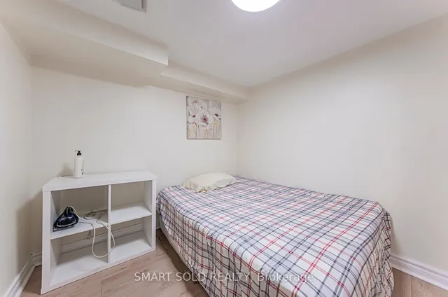 Additional image 46 of 18 Cadillac Ave