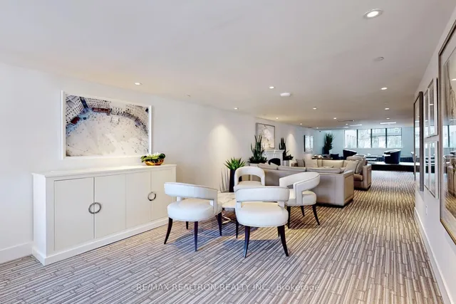 Additional image 21 of 955 Bay St Unit 1709