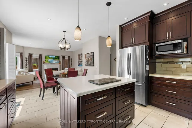 Additional image 13 of 1510 Samuelson Circ