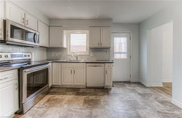 Additional image 14 of 16 Windale Cres