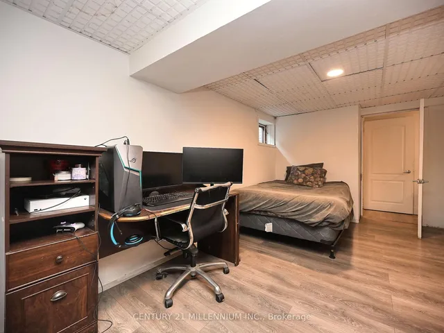 Additional image 26 of 109 Folkstone Cres