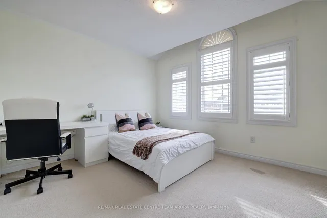 Additional image 29 of 33 Alamosa Crt