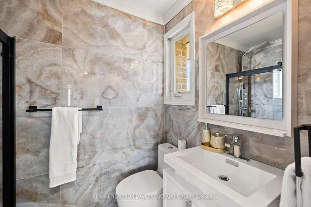 Additional image 20 of 459 The Kingsway