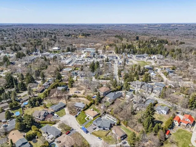 Additional image 33 of 77 Hill Crest