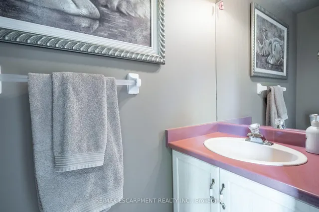 Additional image 29 of 89 Meadowlands Blvd