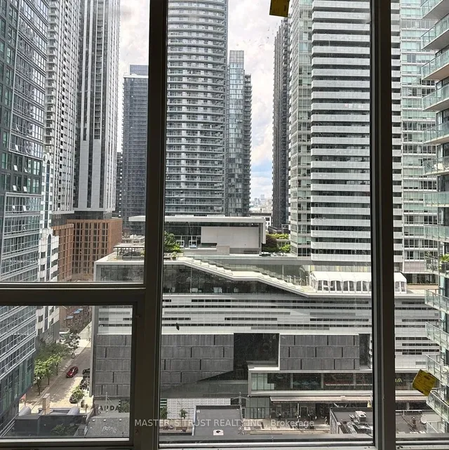 Additional image 19 of 15 Mercer St Unit 1105