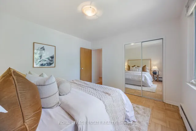 Additional image 37 of 21 Benlamond Ave Unit 4