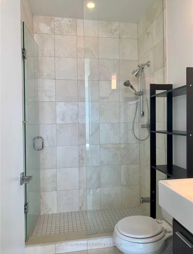 Additional image 15 of 770 Bay St Unit Ph208