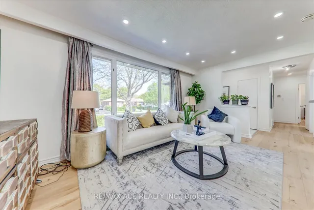 Additional image 6 of 811 Brimorton Dr