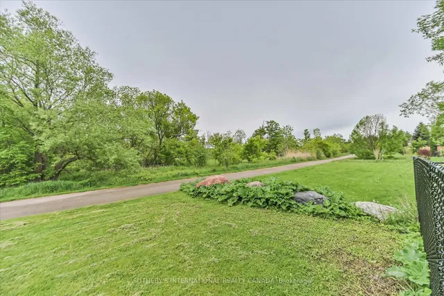 Additional image 31 of 5260 Dundas St Unit 410