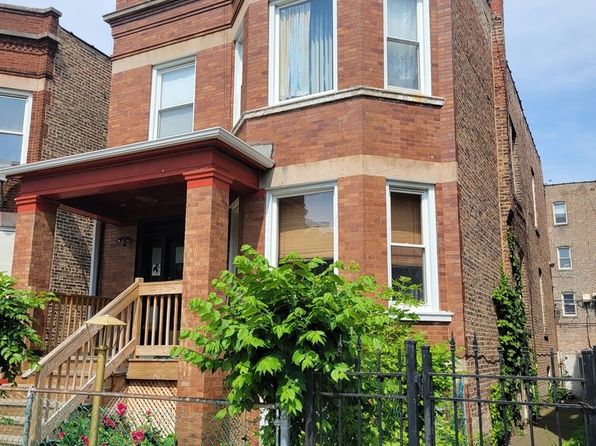 7125 S Cornell Ave, Chicago, IL 60649
