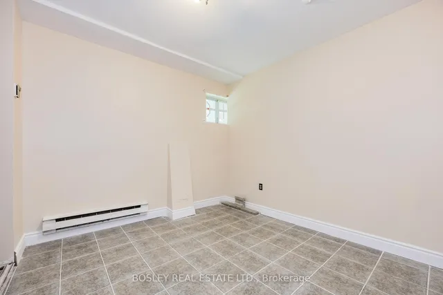 Additional image 19 of 263 Leslie St