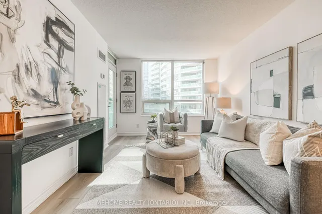 Additional image 8 of 19 Grand Trunk Cres Unit 702