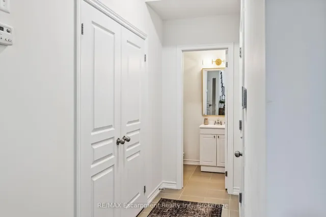 Additional image 15 of 54 Nisbet Blvd Unit 31