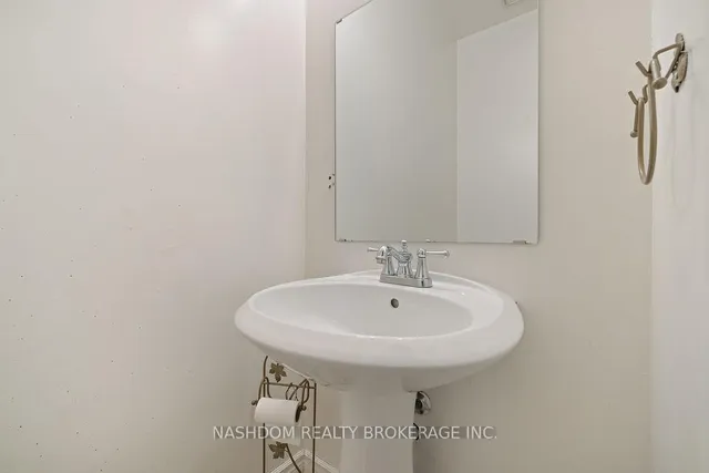 Additional image 12 of 163 Grosvenor Ave