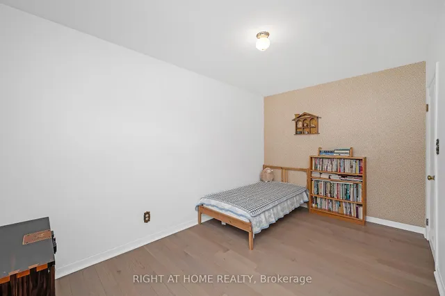 Additional image 26 of 85 Robinhood Dr