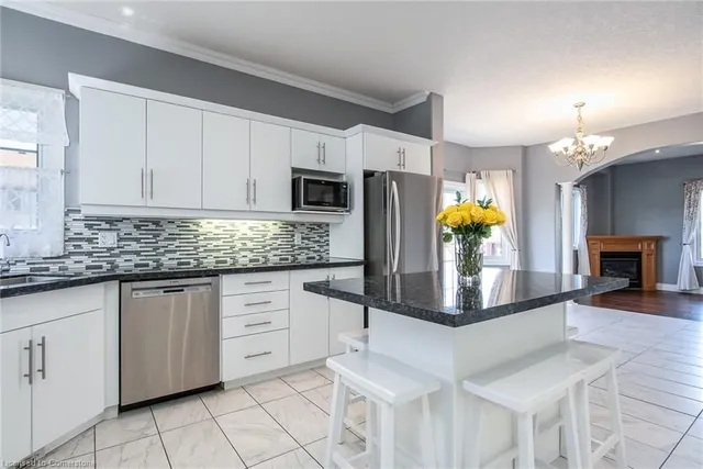 Additional image 14 of 35 Yarrow Crt