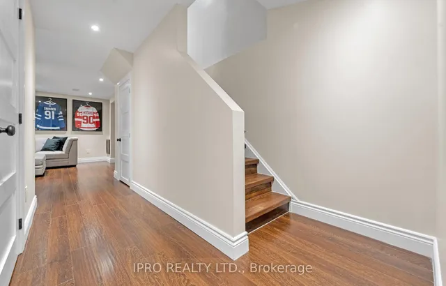 Additional image 31 of 26 Silo Crt