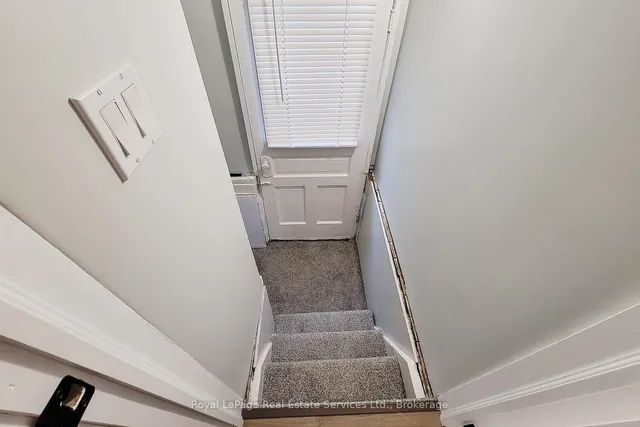 Additional image 32 of 116 Garside Ave