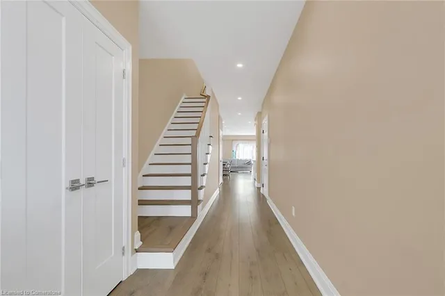 Additional image 3 of 114 Springvalley Cres