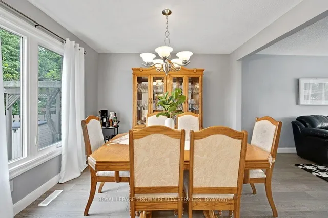 Additional image 11 of 14 Pathfinder Cres