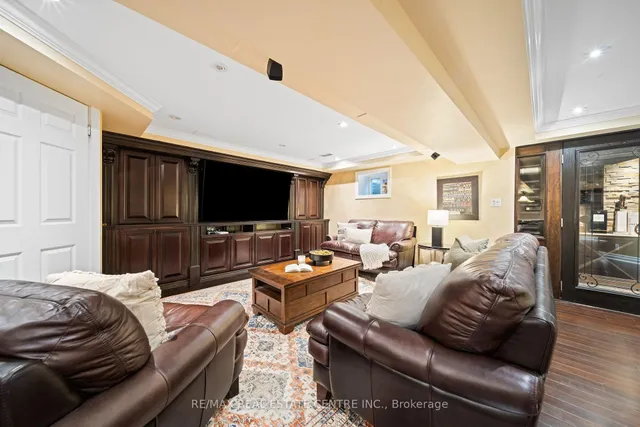 Additional image 38 of 2067 Annette Crt