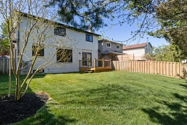 Additional image 20 of 92 Scenic Wood Cres