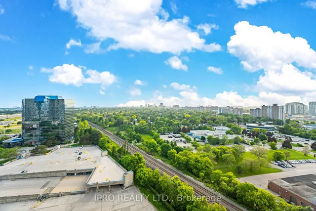 Additional image 25 of 275 Village Green Sq Unit 1722