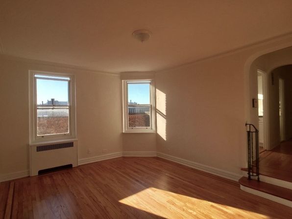 135 W 225th St APT 5L, Bronx, NY 10463