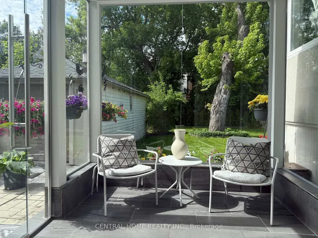 Additional image 37 of 298. Poyntz Ave