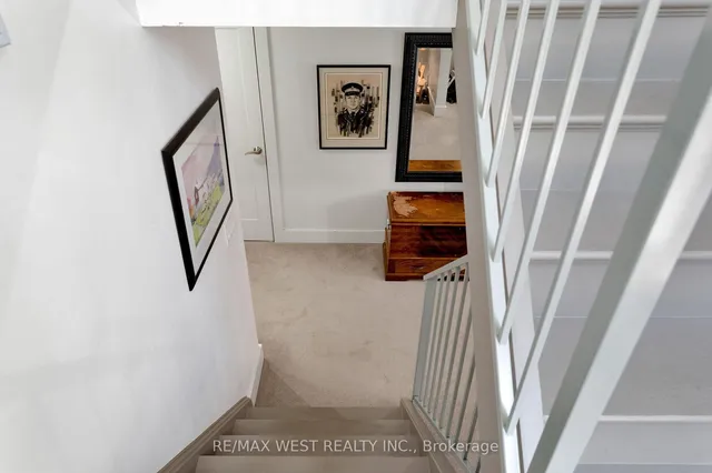 Additional image 39 of 10 Vanellan Crt